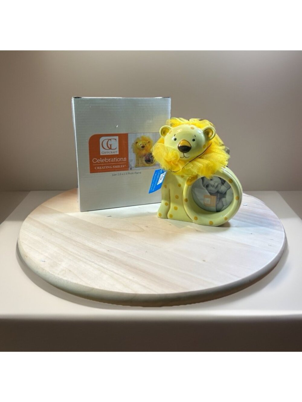 Gift craft celebrations Lion 2.5” Ceramic Resin Yellow Child Room Photo Frame